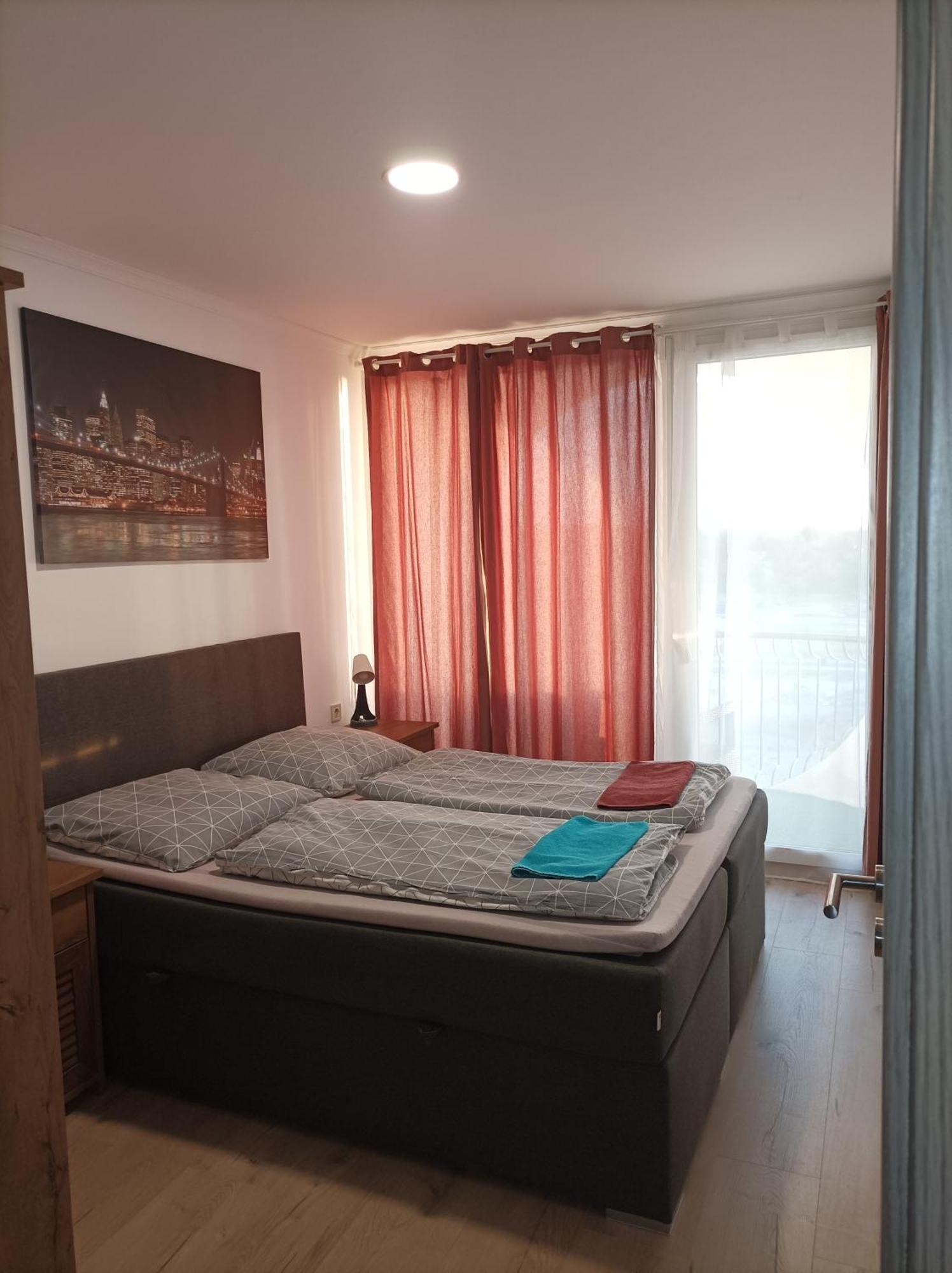Ikon Apartment *